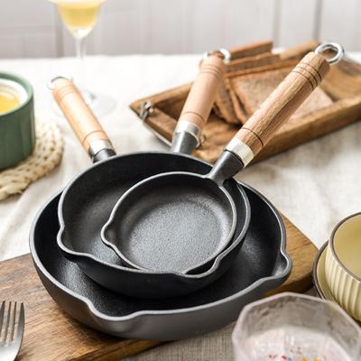 4/6/7,8 Zoll Gusseisen Bratpfanne Antihaft Bratpfanne mit Doppel Ausgießern Kochpfanne Omelettpfanne für Innen- & Außenbereich