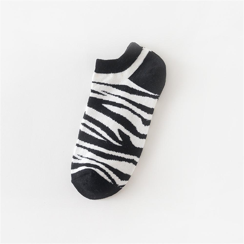 INS Lustige Cartoon Eier Socken Niedliche Mädchen Glückliche Tiere Früchte Lebensmittel Kurze Socken Omelett Erdbeere Ananas Regenbogenstreifen