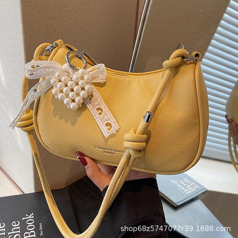 Small Bag Women's 2025 Summer New Fashion Portable Crescent Bag Foreign Style Shoulder Bag Fashion Solid Color Commuter Armpit Bag