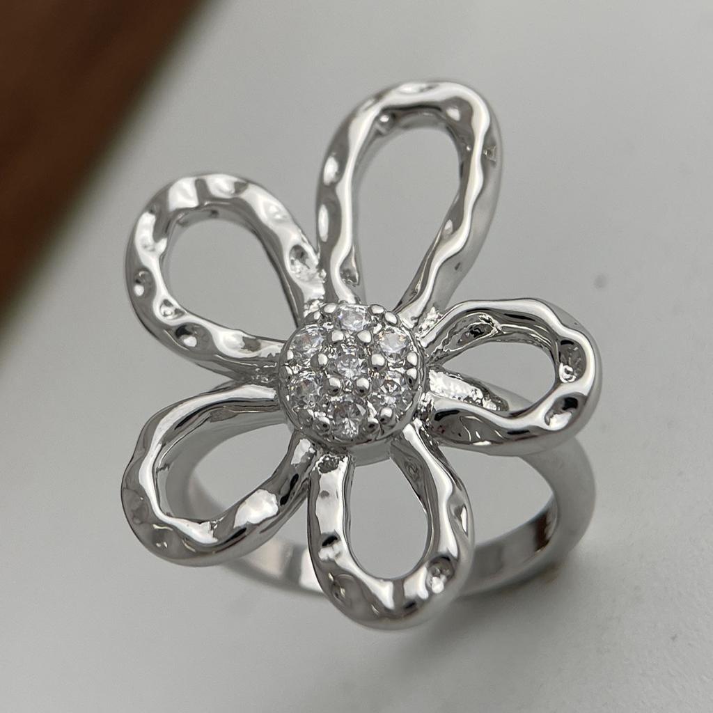 925 Sterling Silber Fingerringe für Damen Große Blume Partner Minimalistischer Ring Party Schmuck Geschenk Allergie Vorbeugend