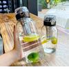 750-2000ml Große Kapazität Glaswasserflasche Transparenter Milchsaftbecher Tragbar für Draußen Auslaufsicher Trinkgeschirr Tee-Wasserflasche