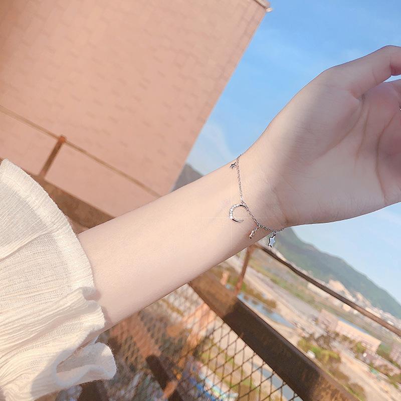 Niche design star moon bracelet female simple personality girl heart dream Mori student girlfriend jewelry