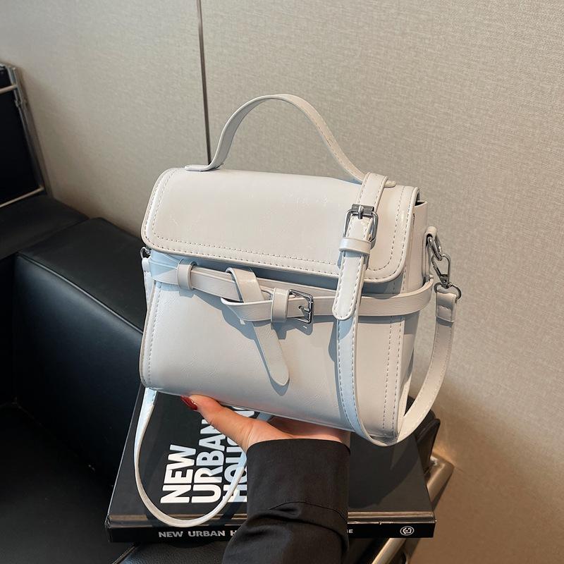 Retro liten väska dam mångsidig ny mode axelbudväska dam bärbar jobb liten väska