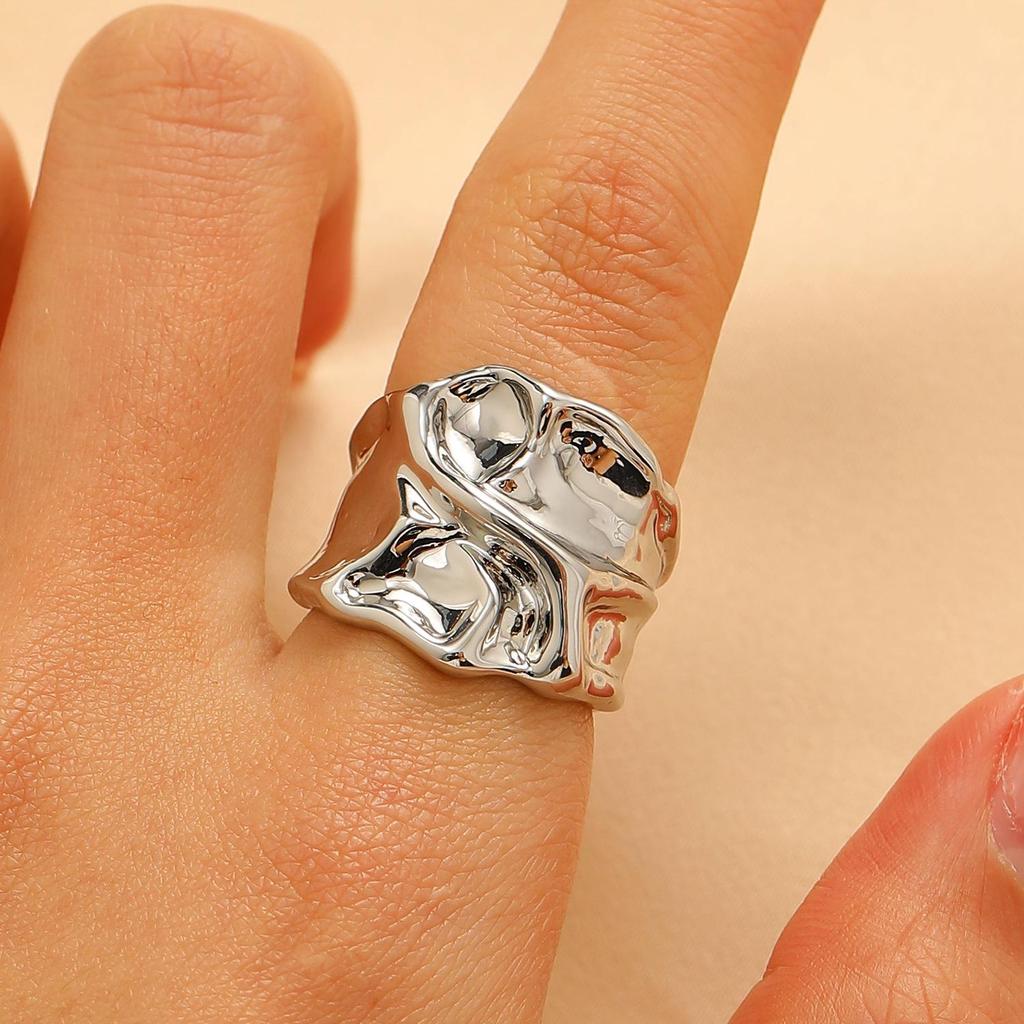 High-End Women's Fashion Irregular Pleated Texture Open Finger Ring Set