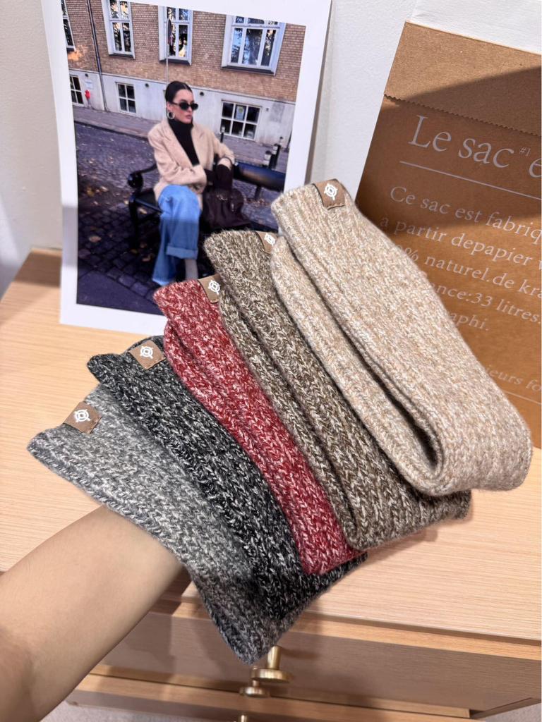 2025 Autumn/Winter Wool Blend Mid-Calf Socks - Nordic & Korean Style, Fair Isle Pattern, Warm.