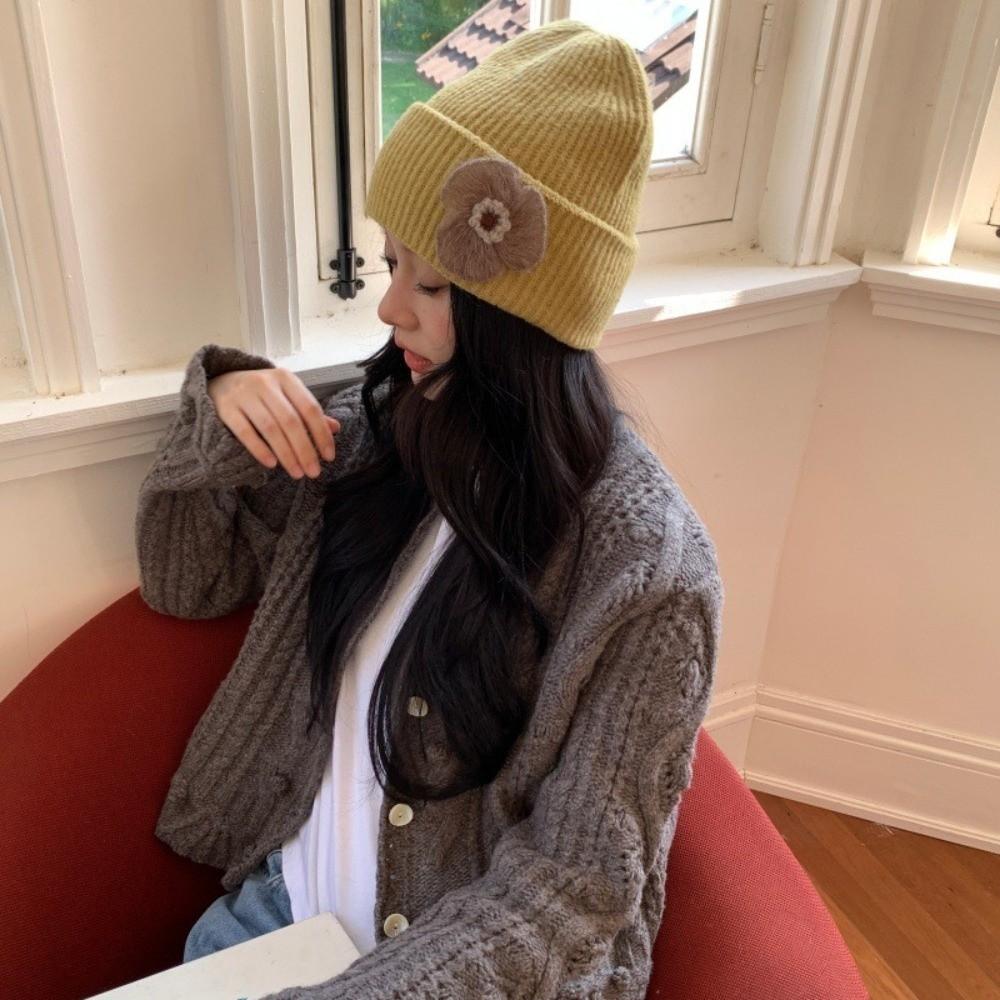 Polyester Warm Fall Winter Hat 3D Flower Handmade Beanie Floral Knitted Beanie Hat Outdoor Wear