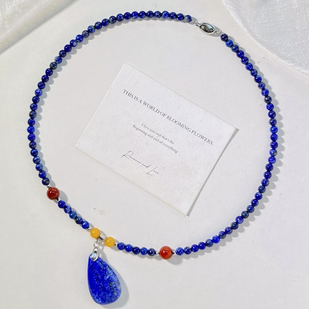 Autumn And Winter Natural Old Beeswax Lapis Lazuli Nanhong Design Necklace Collarbone Chain