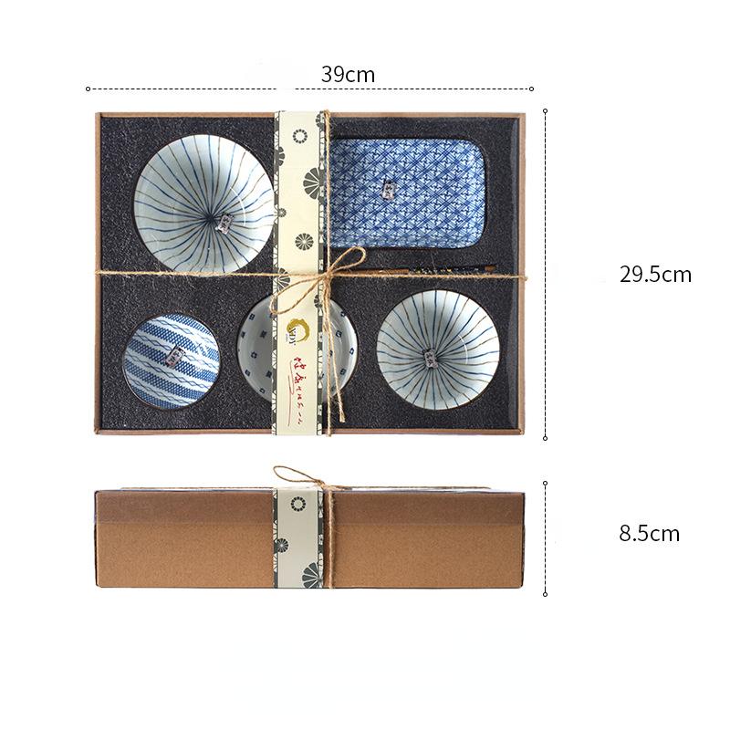 Japanese Style Blue and White Porcelain Dinnerware Sets for One Person Dinner Include Bowls, Plate, Chopsticks, Dishes Set Ceramic Gift Box Set of 6