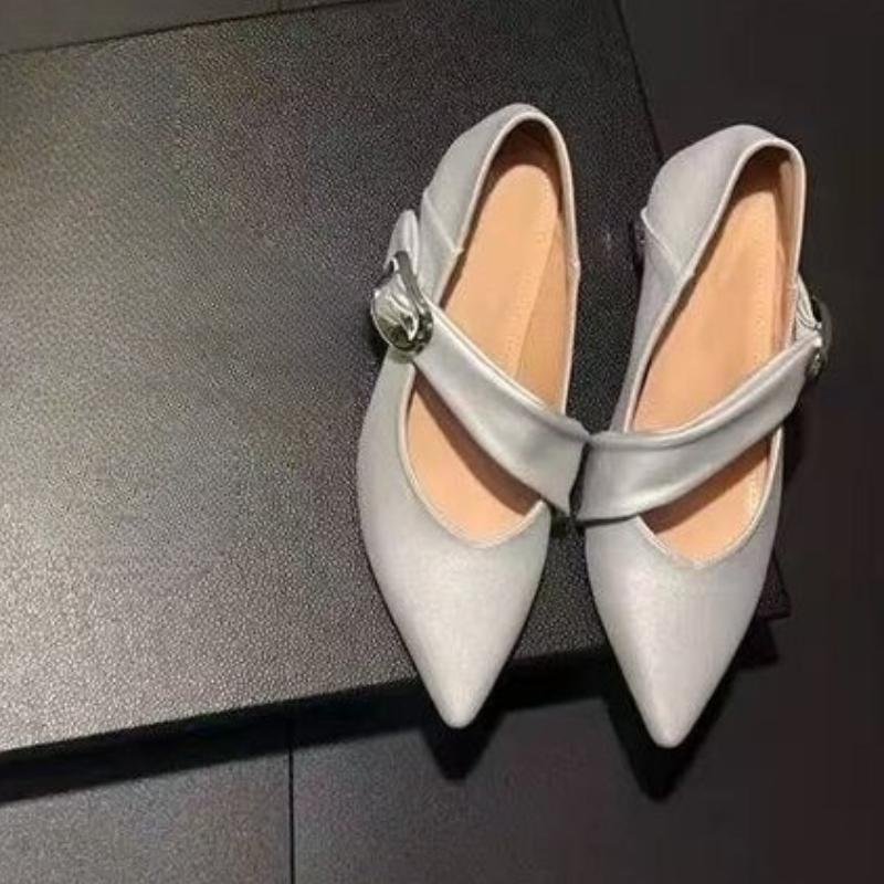 Fashion 2025 Women's Fashion Slim Heel Shoes Autumn New Pointed Head Shallow Mouth Metal Buckle A Word with Temperament Low Top Shoes