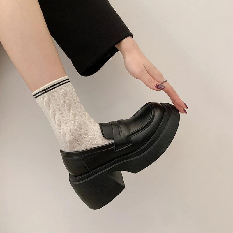 

Женские туфли-лодочки на высоком каблуке с круглым носком и нескользящей подошвой для женщин с рекламной акцией. Горячая распродажа подлинных марок. Роскошный бренд для отпуска. 40