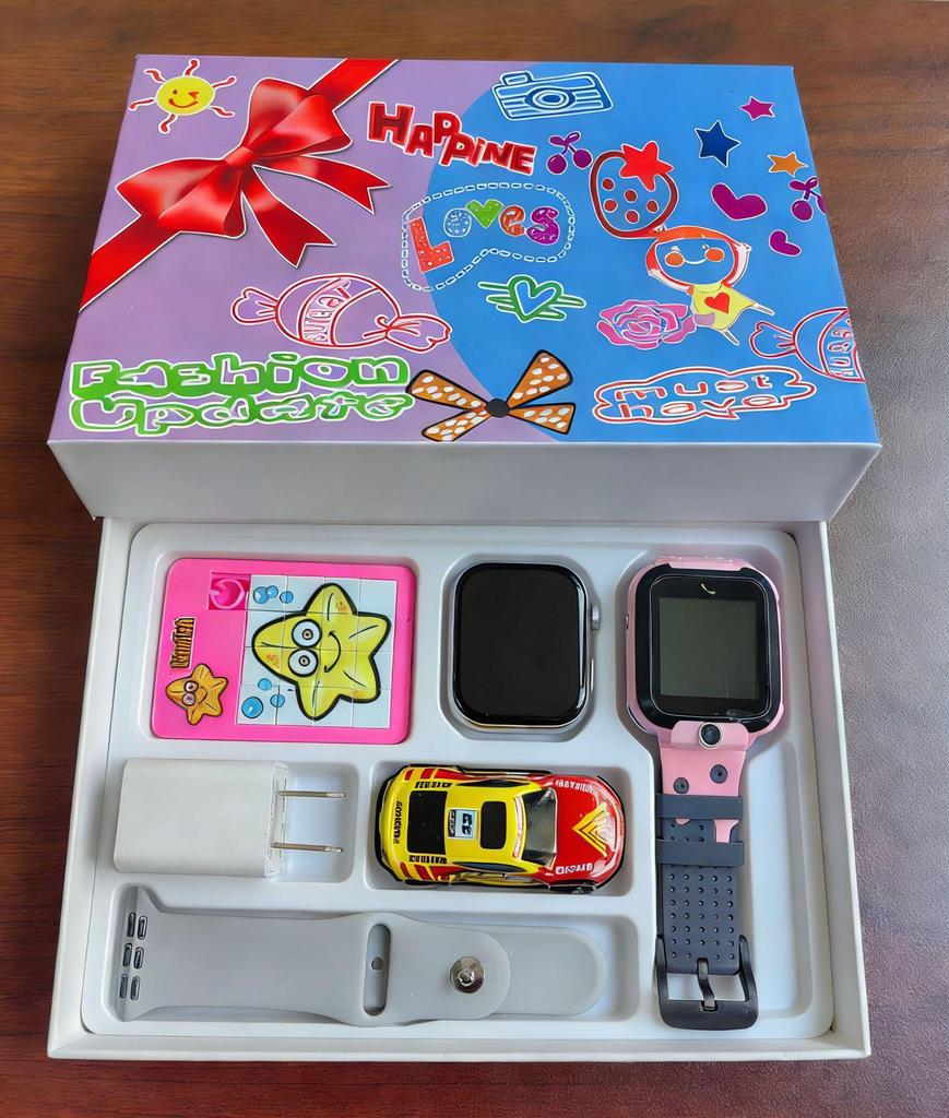 Smart Q9 S4 Touchscreen Watch with Camera for Kids and Seniors