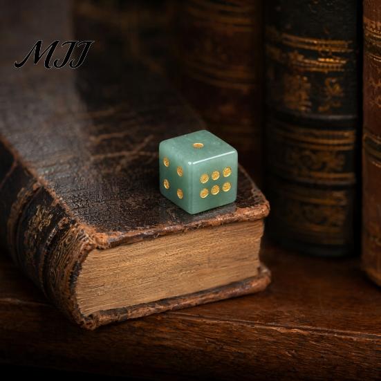 Tabletop Game Dice Natural Hand Carved Stone Dice, Mini Healing Faux Crystal Casual Night 6-Sided Golden Dots for Board Game, Casino Polished