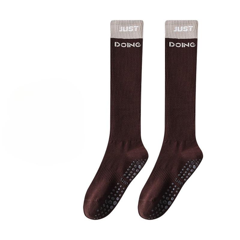 

Носки для йоги, Женские нескользящие носки, Женские носки до середины икры для пилатеса, Носки для пола для занятий спортом в помещении, Летние женские гольфы 1 pair кофейный