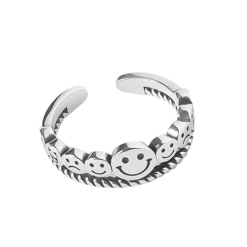 Contemporary 925 Sterling Silver Vintage Smiley Face Ring For Fashion Forward Women