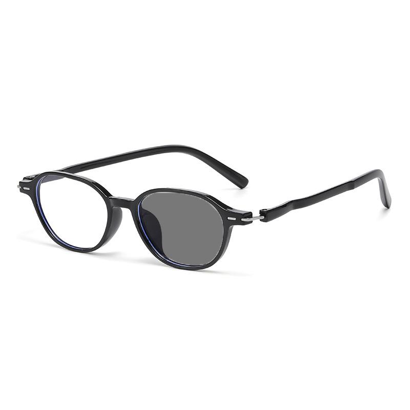 New Oval Frame Photochromic Reading Glasses Women's Fashion Retro Color-changing Sunglasses Men's Outdoor UV Presbyopia Glasses