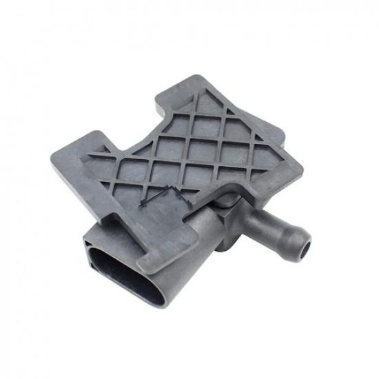 Exhaust Pressure Sensor For BMW E81 E87 F20 E90 F30 F10 F01 E83 E70 13627805152