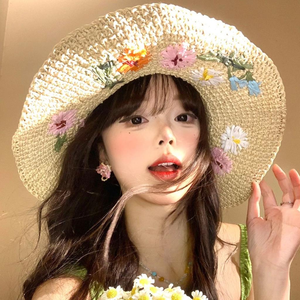 Flower straw bucket hat women's summer seaside beach vacation wind straw hat big brim sunshade sun hat