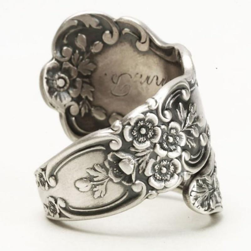 

CAOSHI Luxury Vintage Carved Flower Finger Rings Birthday Gift for Women Retro Party Metallic Style Accessories Ladies Jewelry 13