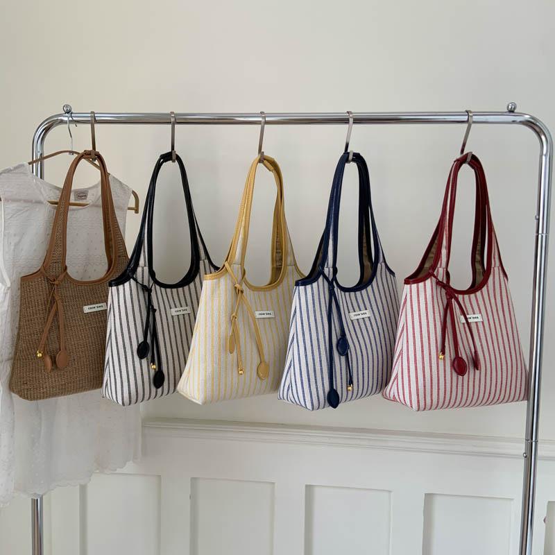 Stripes Fashion Women Large Bag Magnetic Closure Inner Compartments Work School