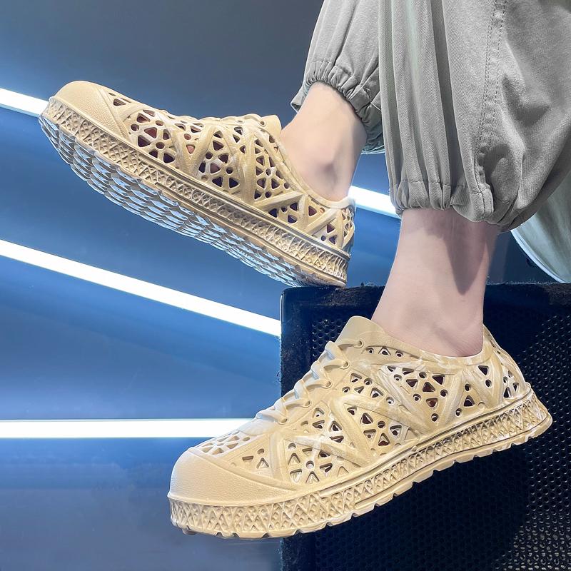 New Men's Slipper Summer Lightweight Comfortable Sandals Men EVA Soft Sole Slides Shoes Outdoor Walking Beach Shoes Flip Flops