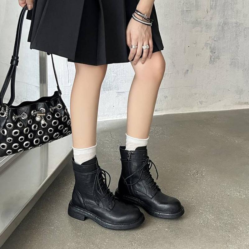 Autumn and winter women's leather boots side zipper large size women's boots leather versatile medium heel Martin boots new comfortable low boots