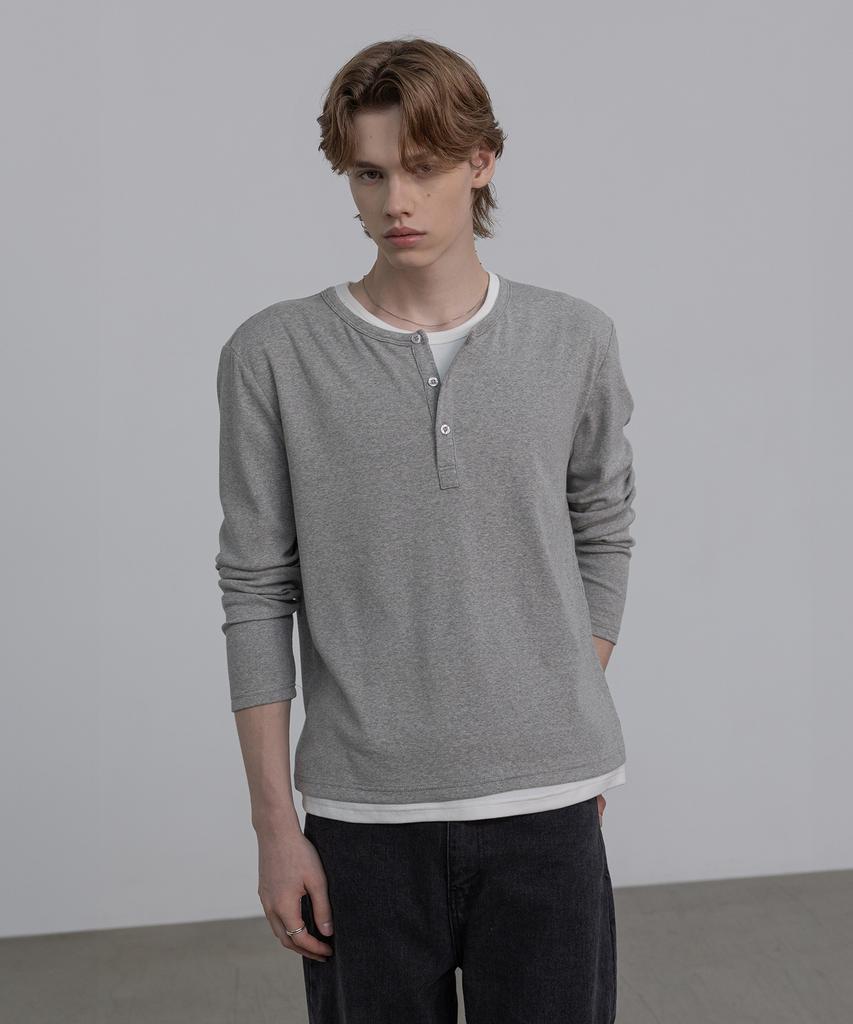 DECOROSO Easy Layered Henley Neck Long Sleeve T-Shirt [Gray]