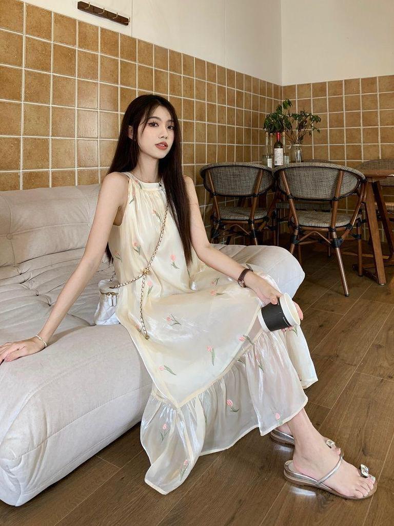 Summer Floral Off-Shoulder Halter Midi Dress - Elegant & Slimming Beachwear for Women