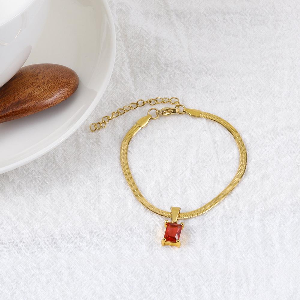 Stainless Steel Green Diamond Jewelry Set: Necklace, Bracelet & Earrings with Trendy Style and Square Design.