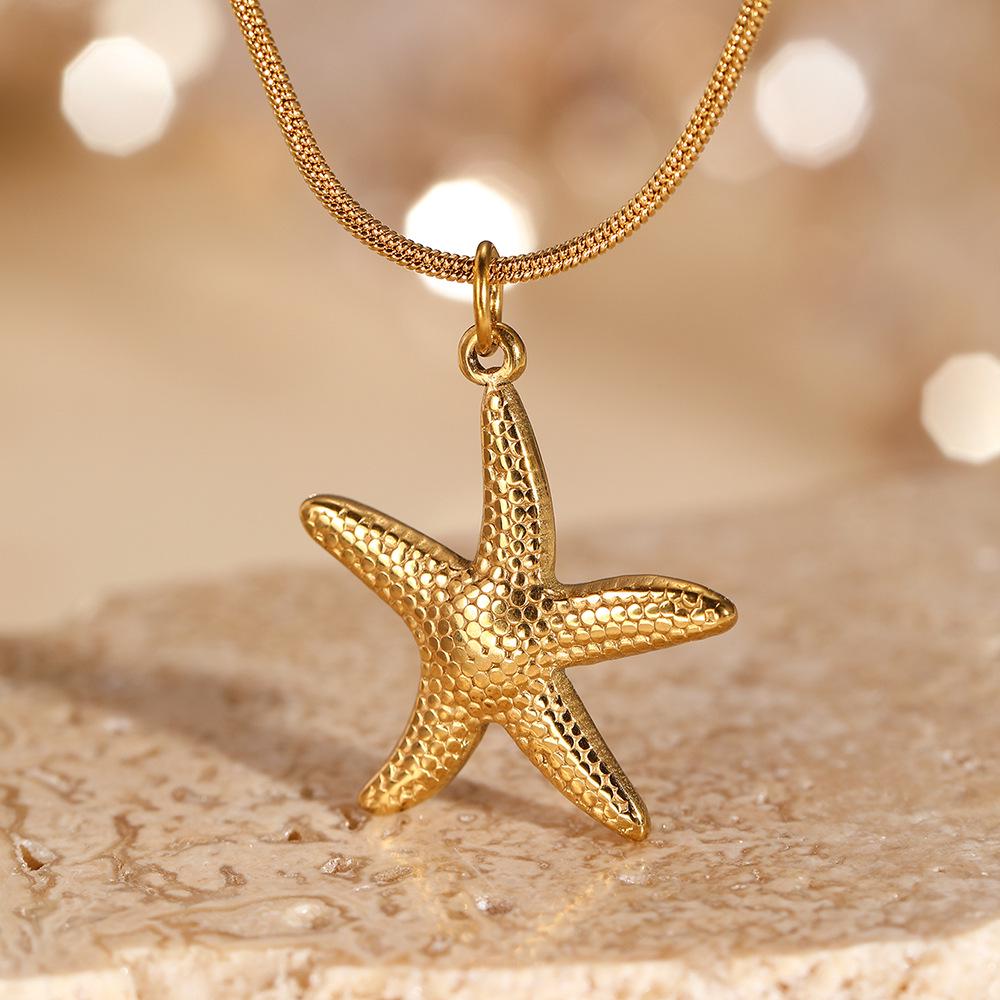 Stainless Steel Star Shell Pendant Necklace – Elegant and Personalized Women's Fashion Accessory