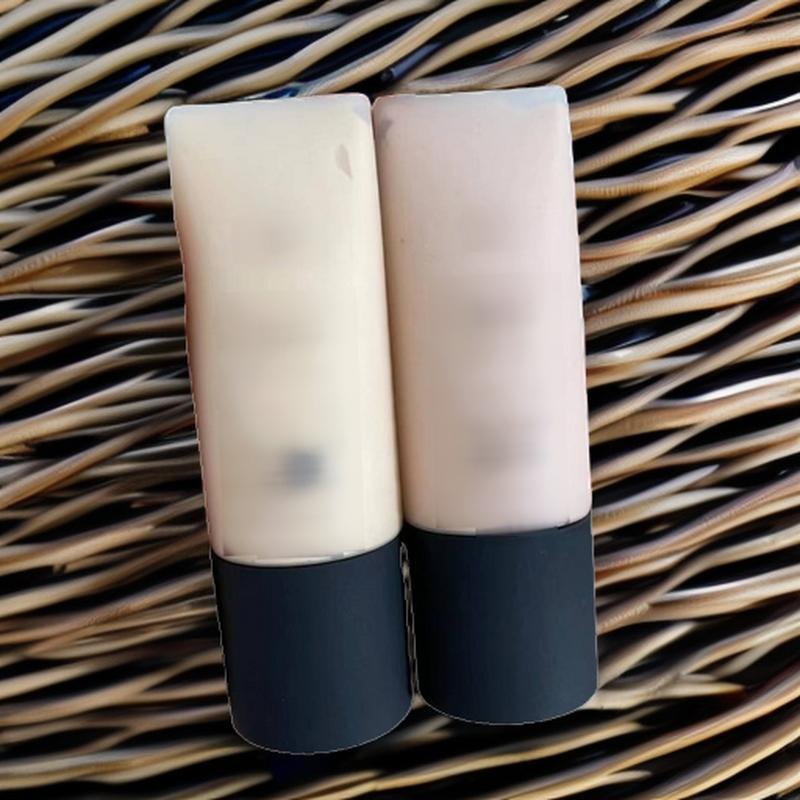 Oil-Control Light Reflecting Foundation In Nude Skin Essence - Lightweight Formula, Ultra Square Bottle