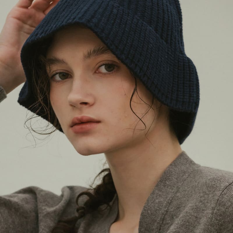 

БИНОВУЛЯРНАЯ [3 ЦВЕТА] ШЕРСТЯНАЯ ШЛЯПА-ВЕДРО КЛЕШ PURPLE