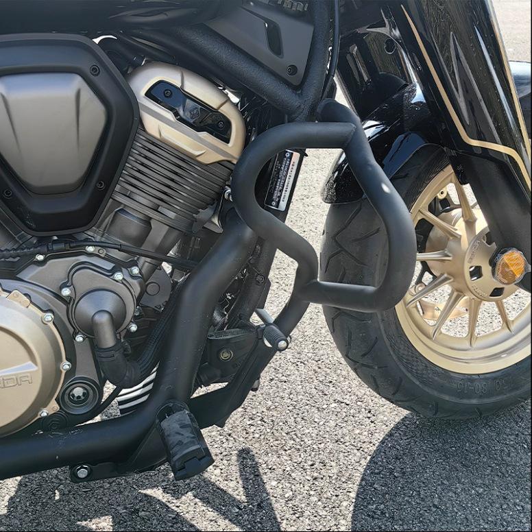 

Наполеон 450 Дуга безопасности: Противоударный бампер и удлиненные брызговики Exclusive Vehicle Use