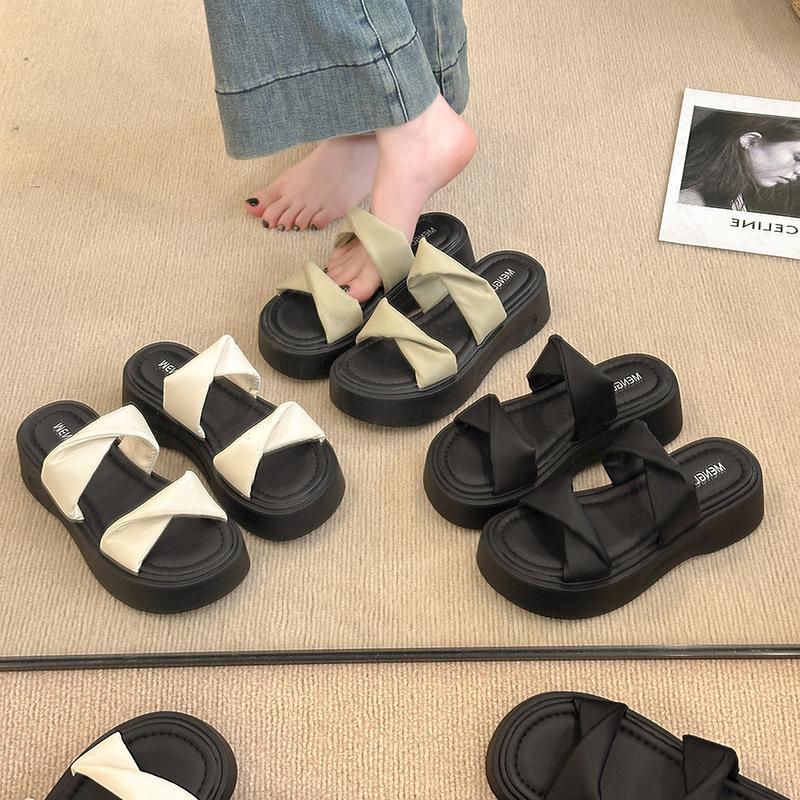 Women's flat-bottomed cool slippers, new summer Korean version thick-bottomed one-word with outer wear, casual round-head slippers 2025 open-toed