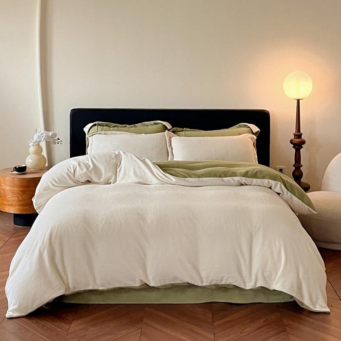 Light Luxury High-End Thickened Milk Fleece Four-Piece Set, Warm Coral Fleece Quilt Cover, Anti-Static Bed Sheet Three-Piece Set