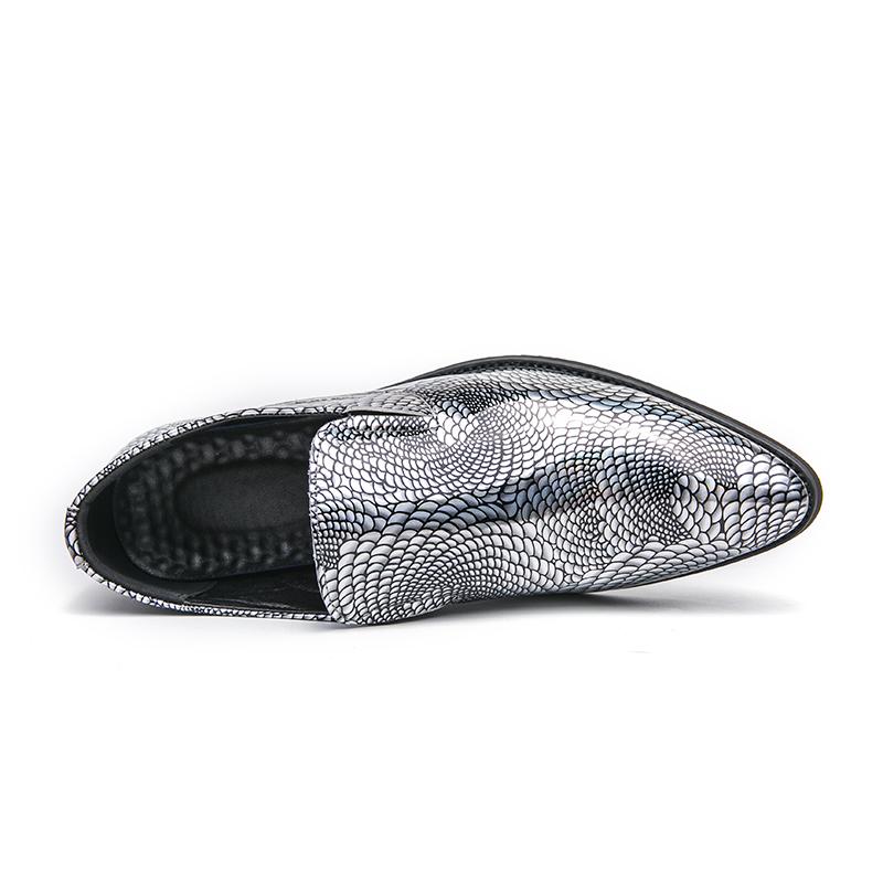 Britain Retro Men Pointed Glossy Patent Leather Shoes Casual Penny Loafers Formal Dress Footwear Sapatos Tenis Masculino