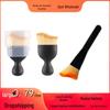 Îngrijire auto – Bureți, cârpe şi perii