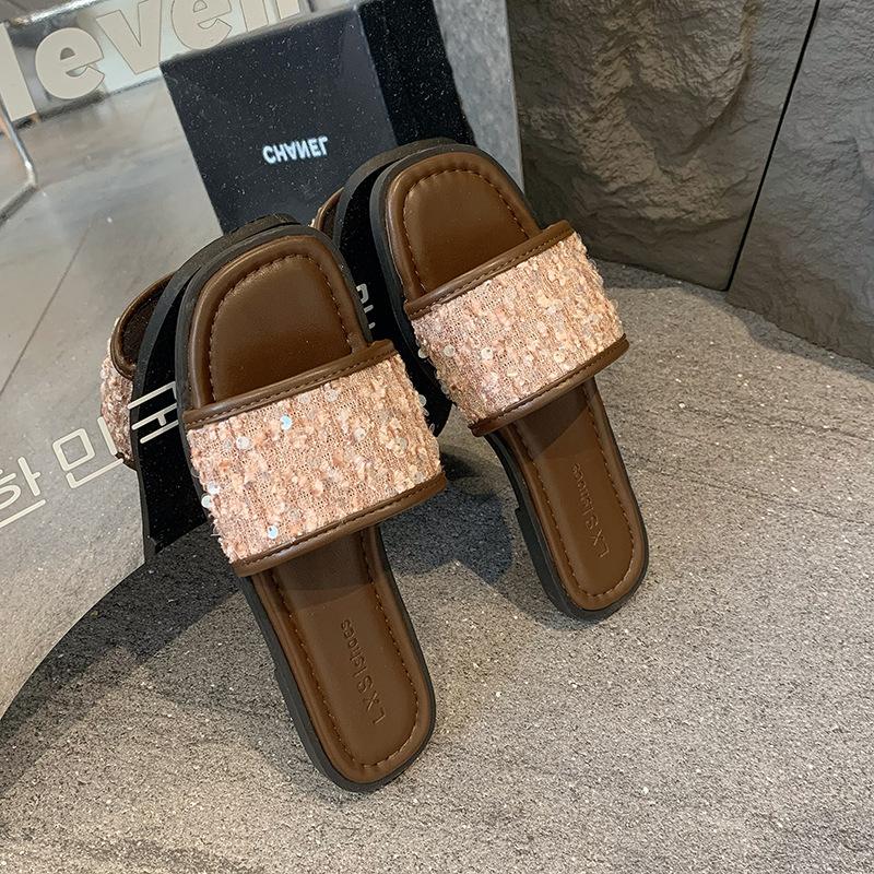 

One-word sequined flat-bottomed slippers for women in the summer of 2025, new casual soft-bottomed high-end vacation wear cool slippers 40