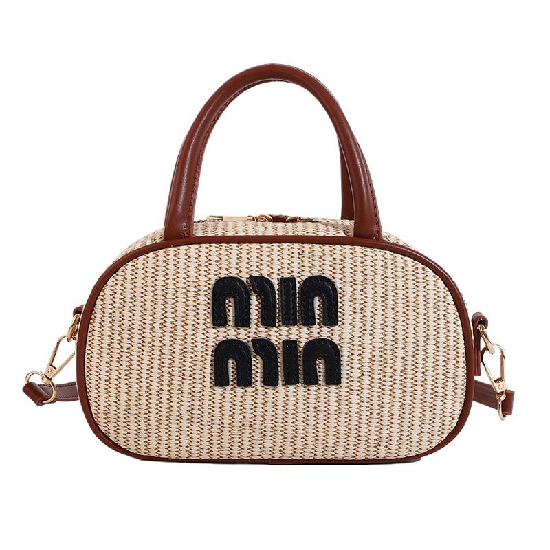 

2025 Retro Luxury Women s Shoulder Bag - Light & Casual Woven Design коричневий