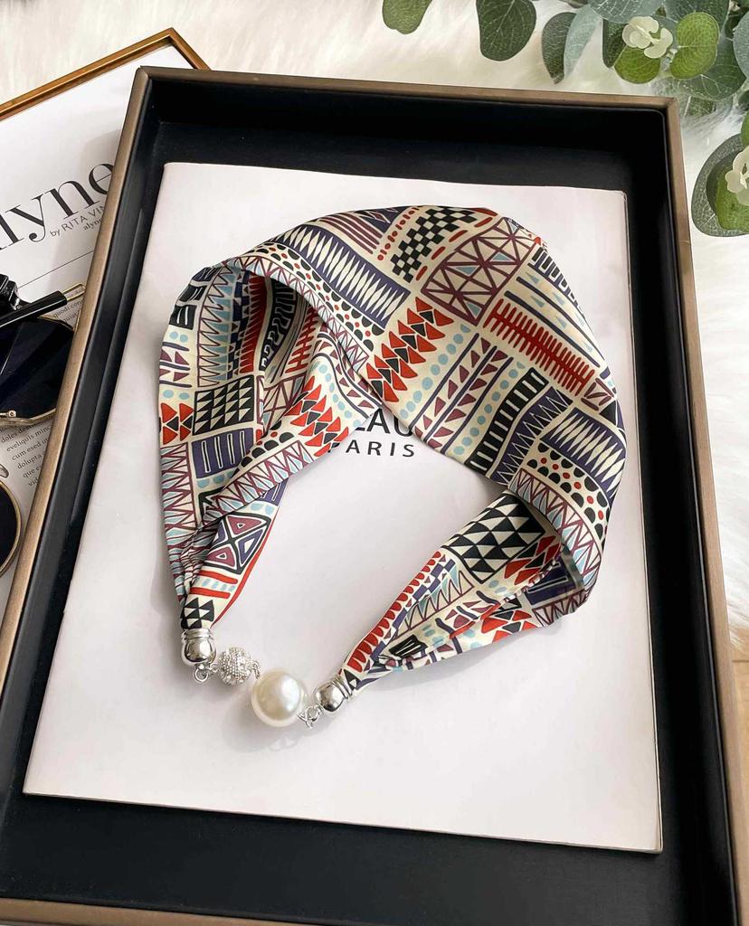 Magnetic Buckle Silk Scarf Headband Internet Celebrity New Magnetic Buckle Bracelet Small Long Women's Summer Casual Necklace Diamond Neck Band