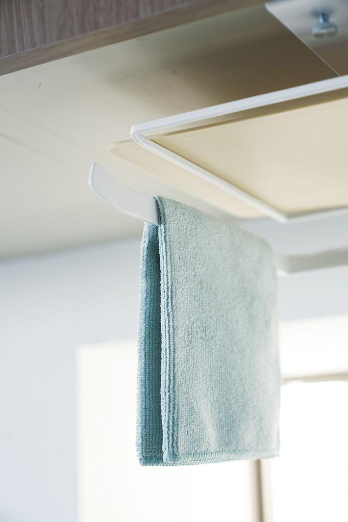 Yamazaki Jitsugyo Scandinavian Style Storage Cutting Board Storage Hanging Shelf Cutting Board Holder Plate White Plate 3571 Under-cupboard