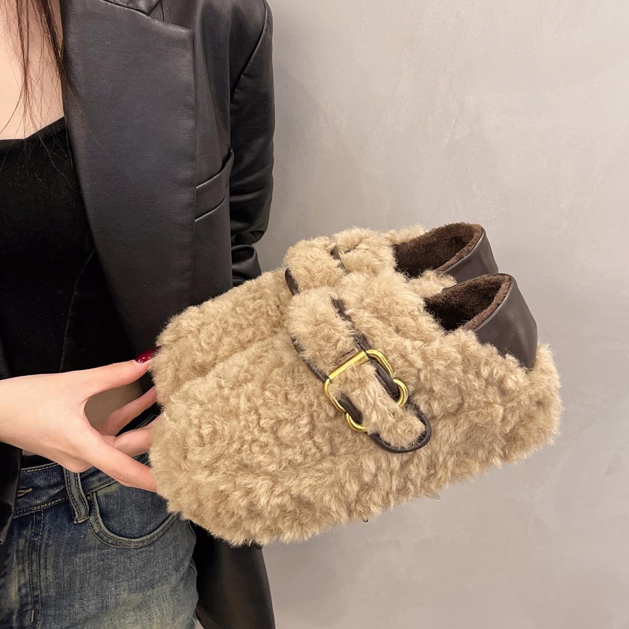 

Осенью и зимой 2024 года новые туфли из хлопка Mao Mao универсальны и теплы, а металлическая пряжка ремня женской обуви из хлопка — модный элемент. 35 абрикосовый