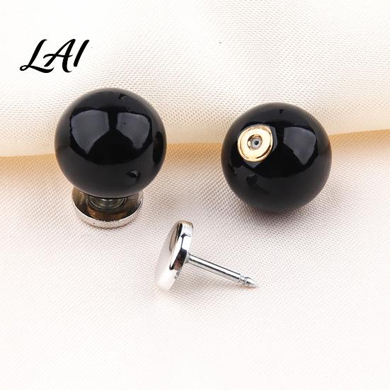 No-sew Shirt Buttons 5Pcs Fake Pearl for Clothing Removable Decorative Brooch Pins No Neckline Fixation Clips Sew Safety Pins Embellishment Elegant
