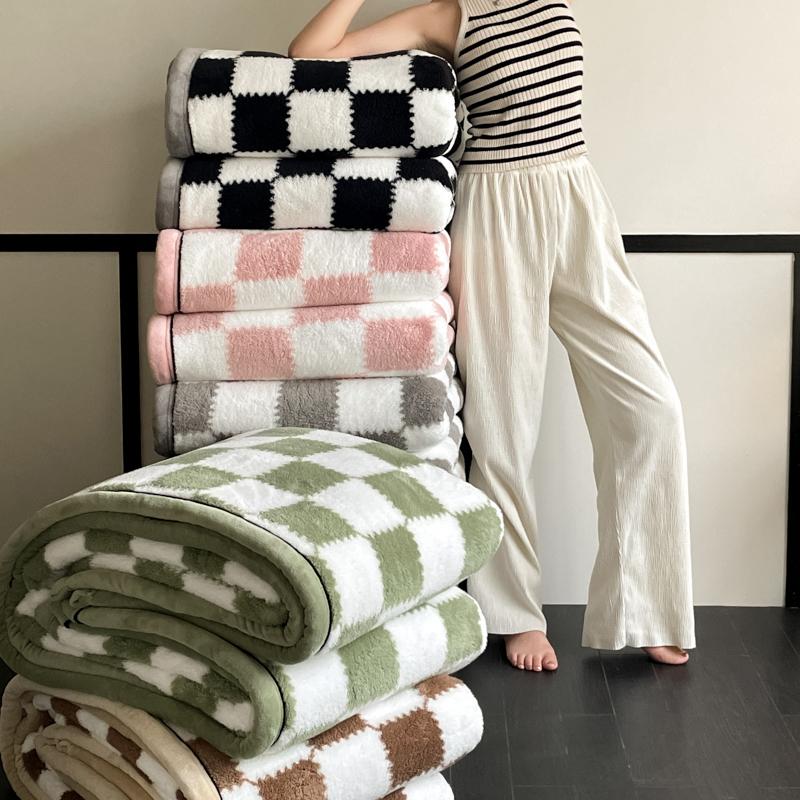 Checkerboard Grade A Half Side Fleece Warmth Blanket Spring Autumn Keep Warm Sofa Blankets For Throw Soft Napping Shawl Blanket