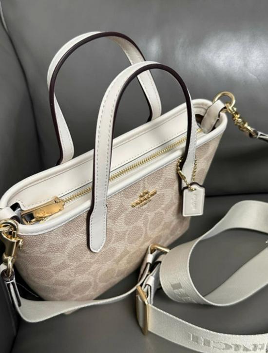 Kou C's City15 Handbag: Mini Tote, Shoulder & Crossbody In Premium Design for Women.