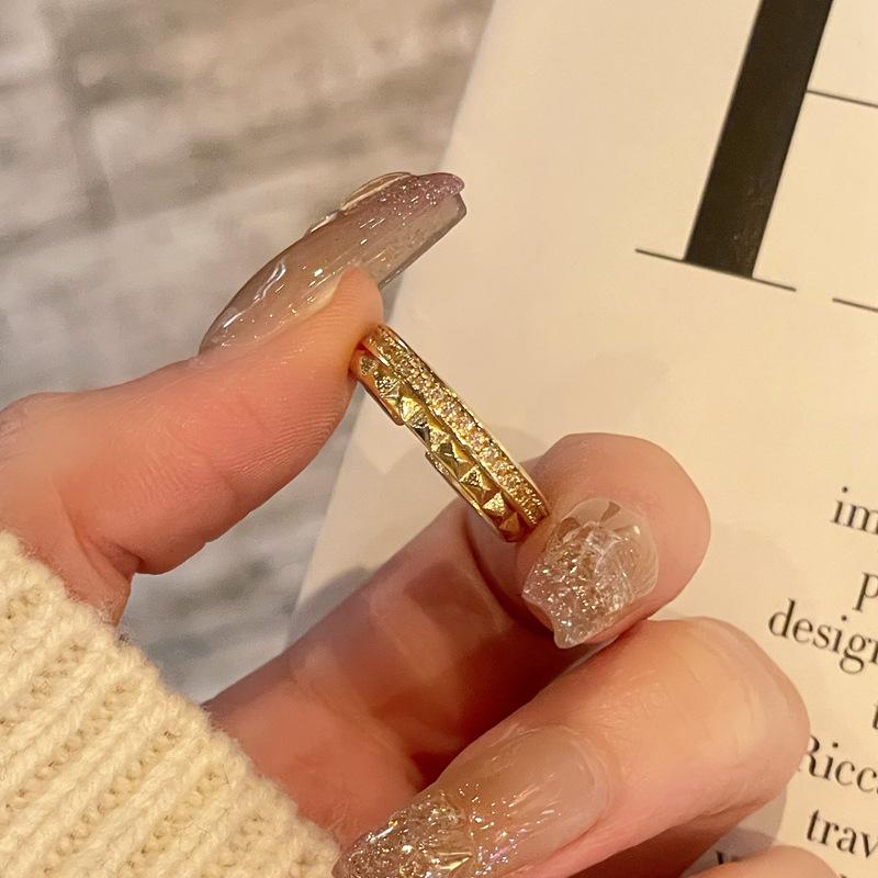 Mittelalterliches Gold-Rautenmuster Französischer Retro Offener Ring Nischen-Design Personalisiertes Leichter Luxus Blinken High-End Accessoires