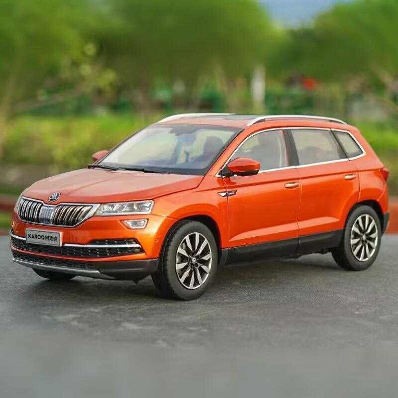 1:18 Karoq Suv Modèle de Voiture en Alliage Modèles Réduits en Métal Véhicules Modèle de Voiture Haute Simulation Collection Jouets pour Enfants Cadeau Décoration