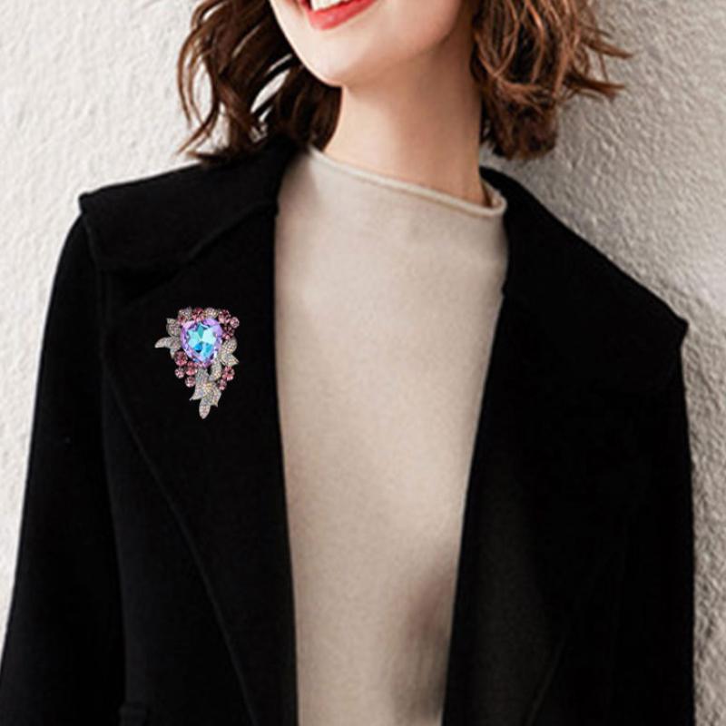 Exaggerated Luxury Full Crystal Heart Brooch Pin For Women Men Fashion Exquisite Rhinestone Badges Jewelry Accessories Gifts