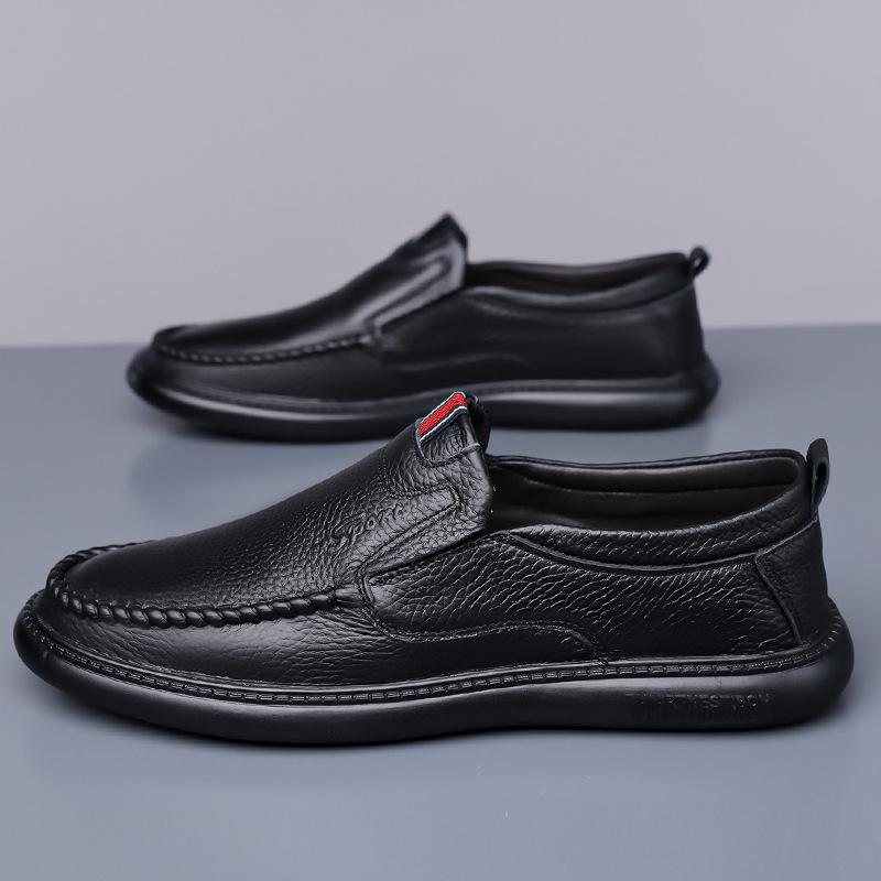 The first layer of cowhide casual leather shoes for men's 2025 autumn new leather soft-soled soft-sided beanie shoes versatile middle-age