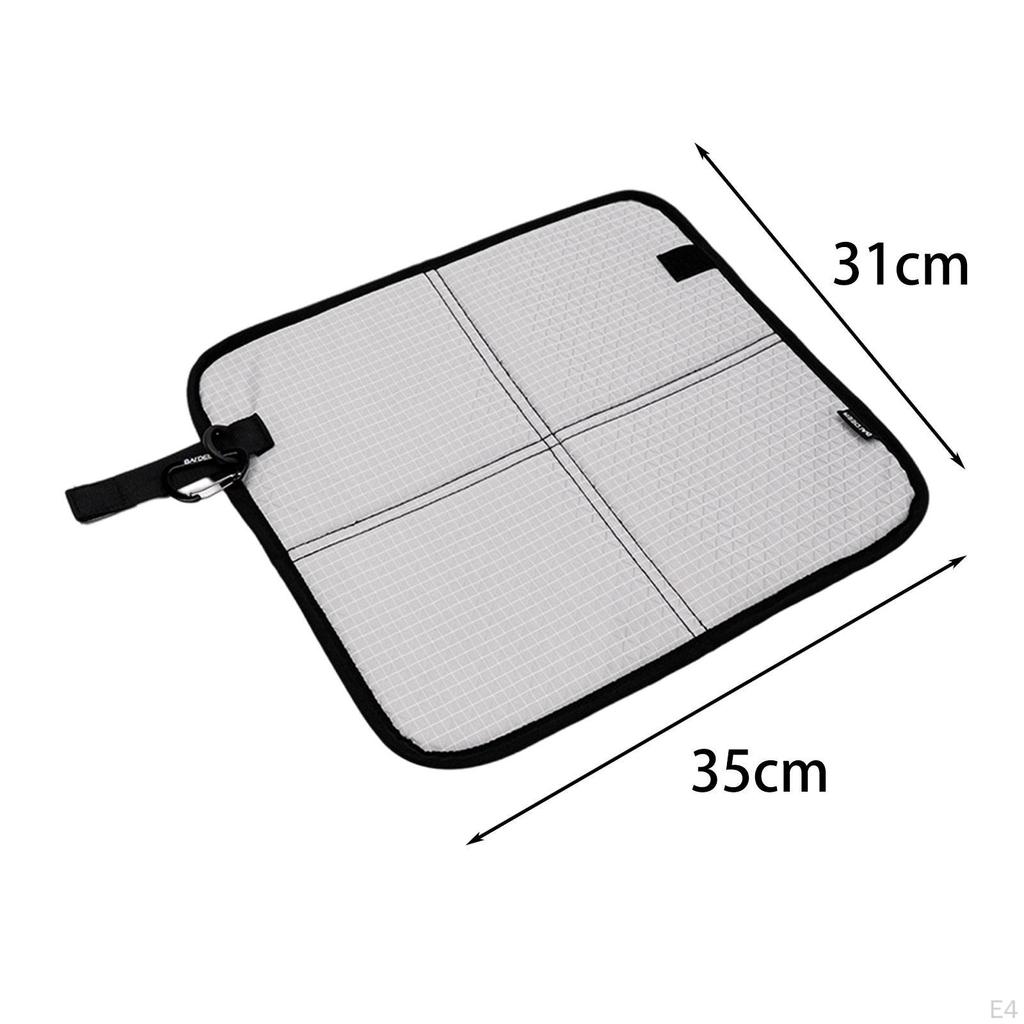 600D Oxford Waterproof Sitting Mat 35x31x1cm Versatile with Carabiner Ground Portable for Picnic