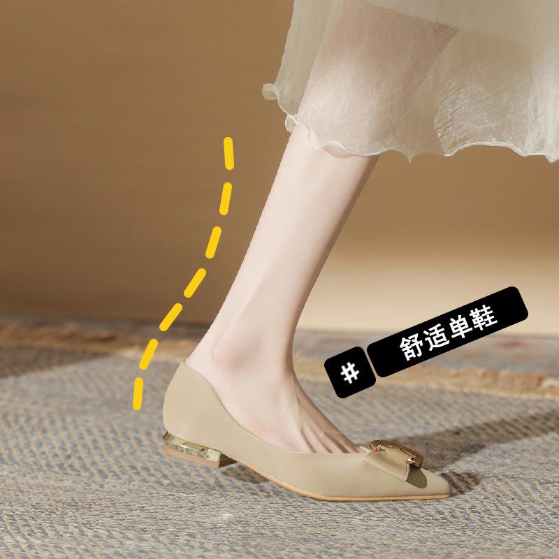Pointed flat-soled single shoes, new square buckle, shallow mouth, one pedal, Mary Jane women's versatile and comfortable